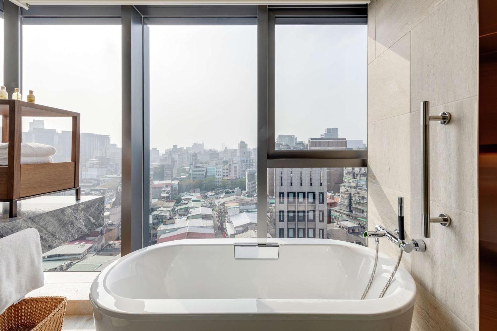 Doubletree By Hilton Taipei Zhongshan Kültér fotó