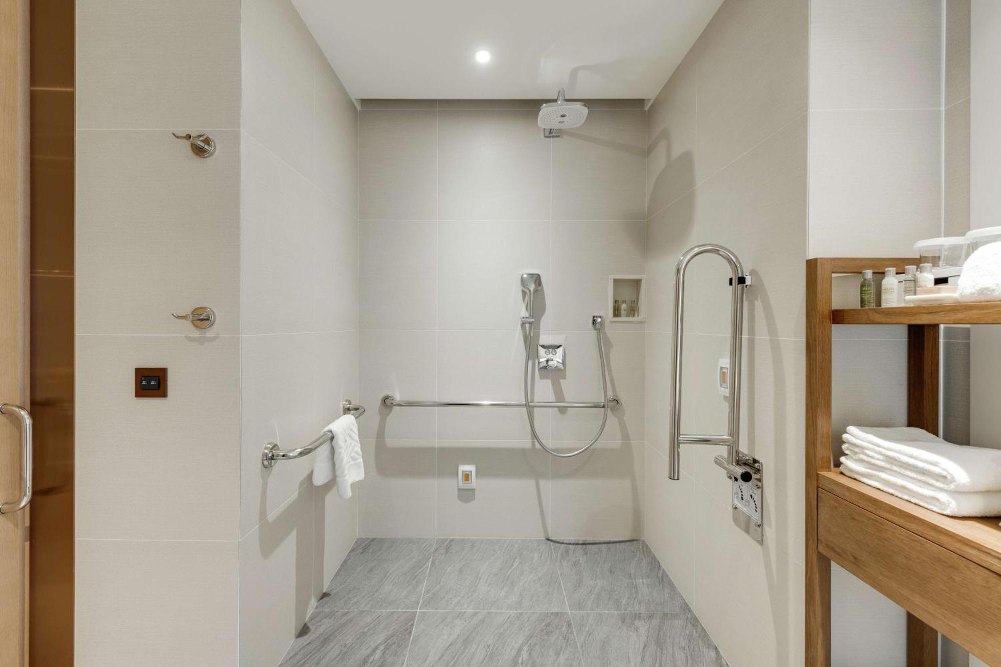 Doubletree By Hilton Taipei Zhongshan Kültér fotó